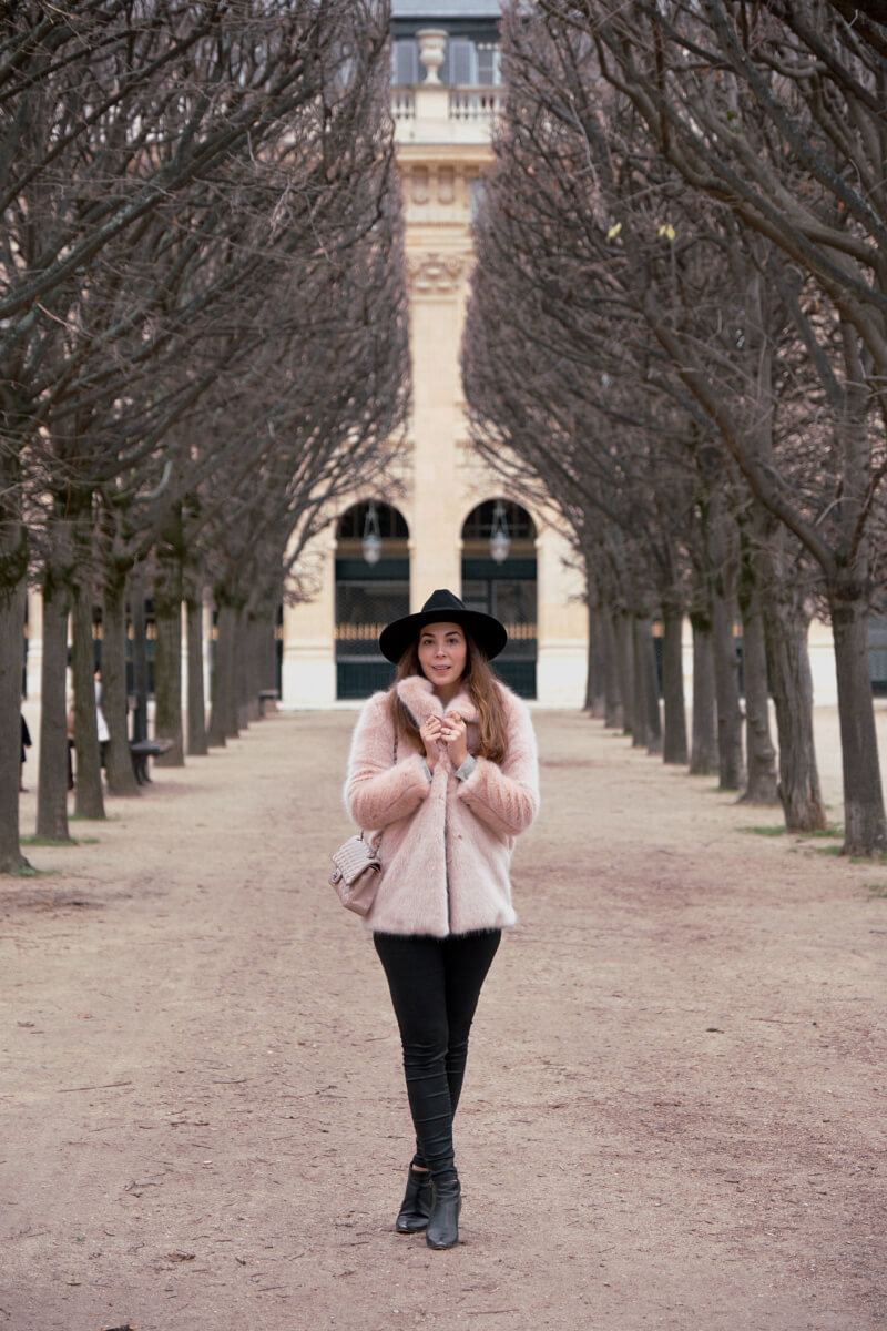 She's So Bright - Pink and Fluffy in the Palais Royal