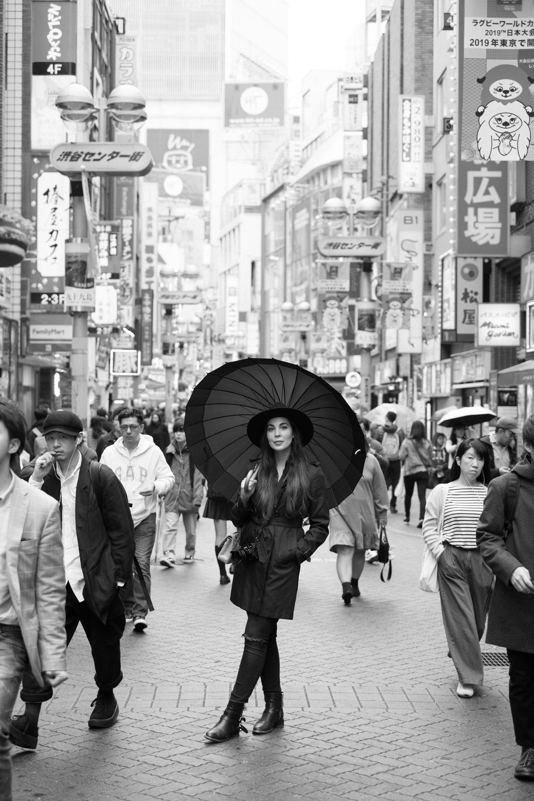 Back From Japan With A Thankful Heart - She's So Bright, Thanksgving, Fall, Holiday, Japan, Tokyo, Shibuya, Japanese Street Photography, Travel